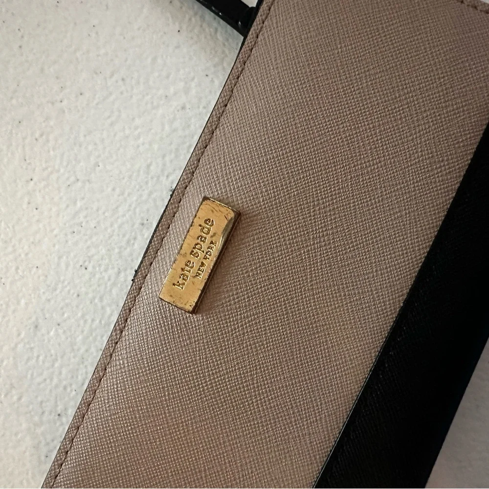 Kate Spade Laurel Way Stacy Black and Tan Leather Wallet